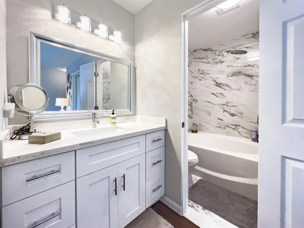 3506 Cove View Boulevard #214 Galveston, TX 77554