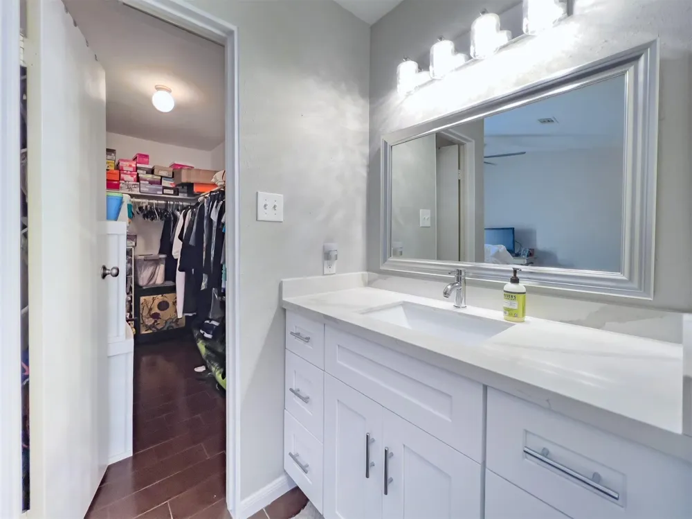 3506 Cove View Boulevard #214 Galveston, TX 77554