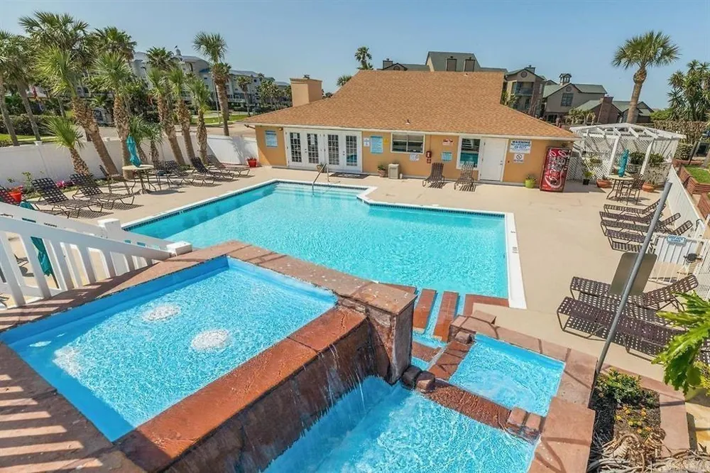 3506 Cove View Boulevard #214 Galveston, TX 77554