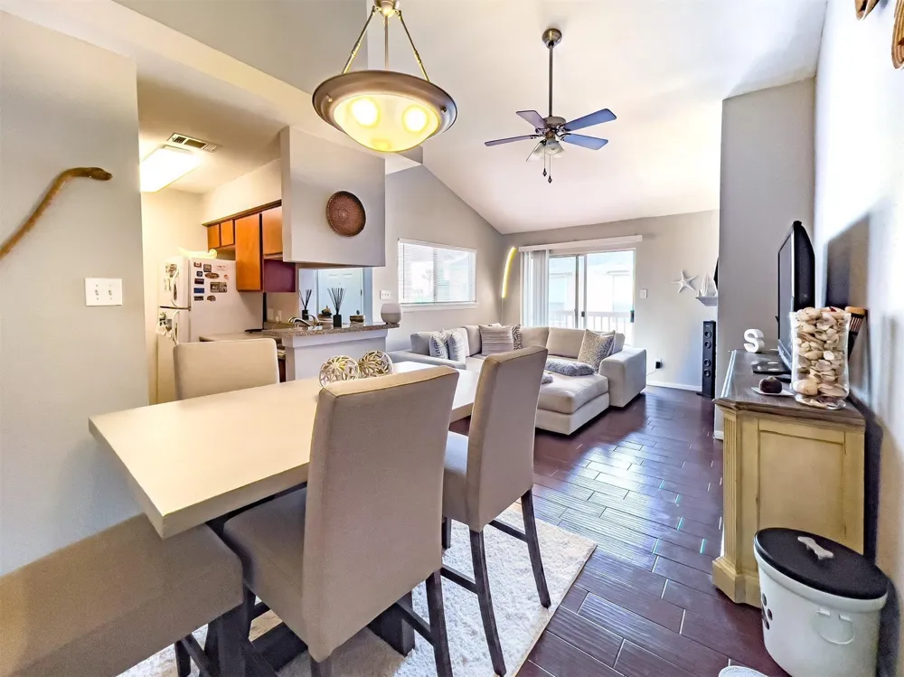 3506 Cove View Boulevard #214 Galveston, TX 77554