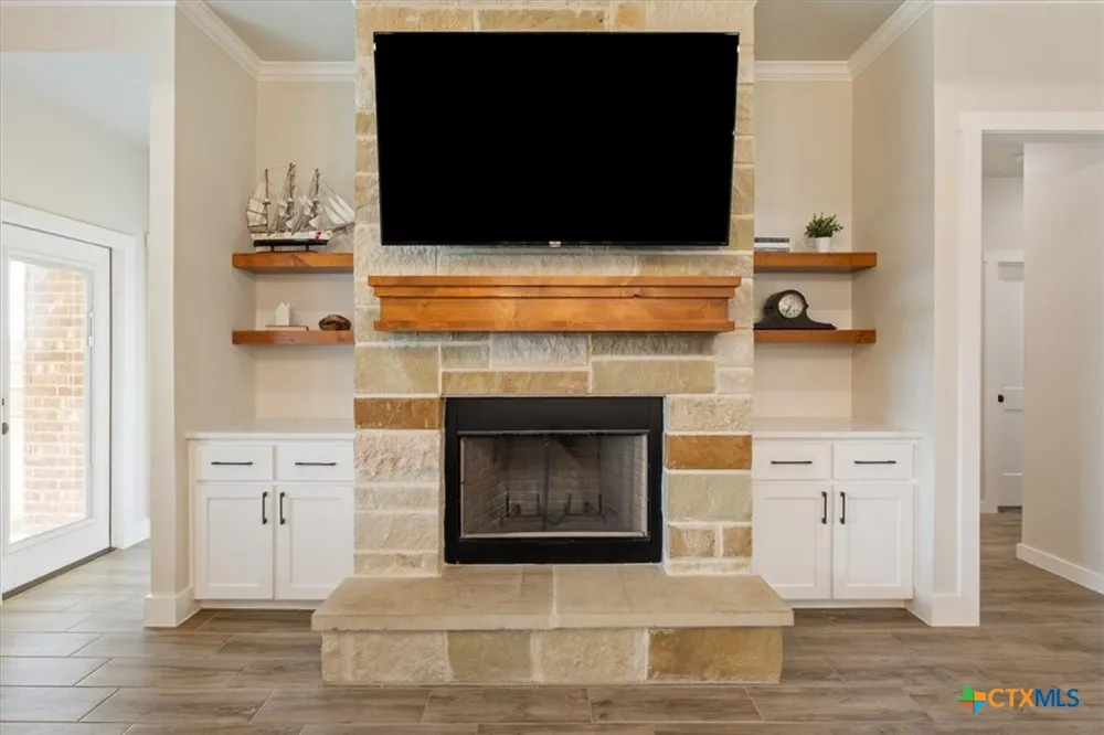 1438 Stone Russell Drive Salado, TX 76571