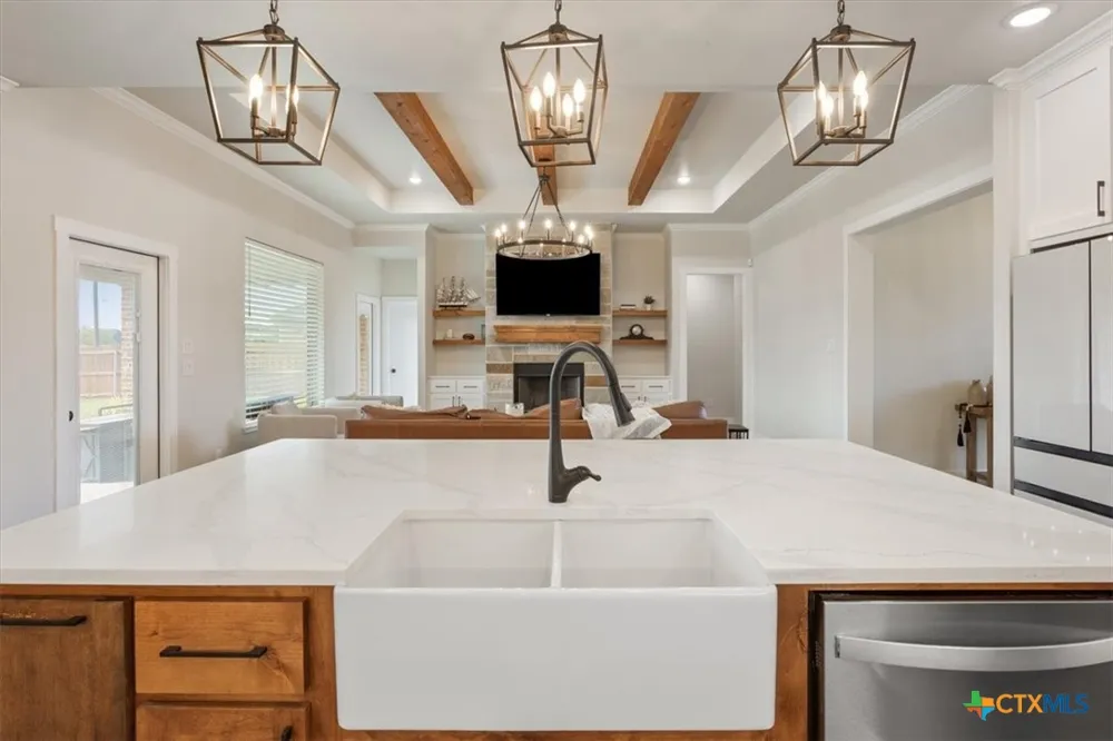 1438 Stone Russell Drive Salado, TX 76571