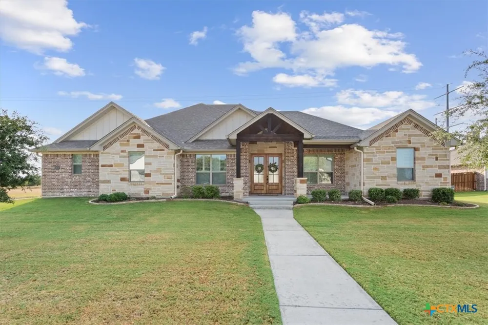 1438 Stone Russell Drive Salado, TX 76571
