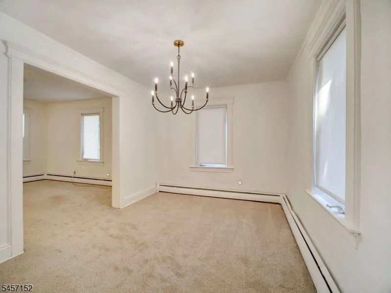 320 E 1St Ave Roselle, NJ 07203
