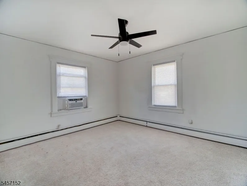 320 E 1St Ave Roselle, NJ 07203