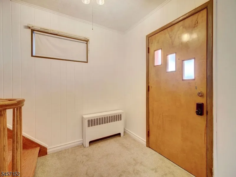 320 E 1St Ave Roselle, NJ 07203