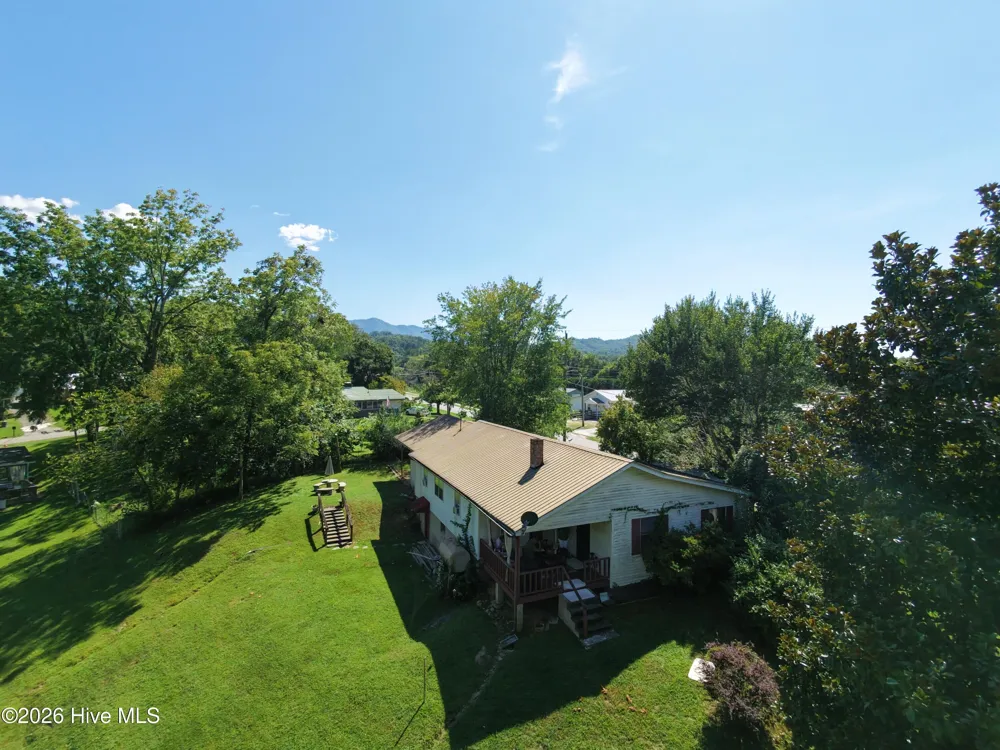 183 Colvard Avenue Andrews, NC 28901