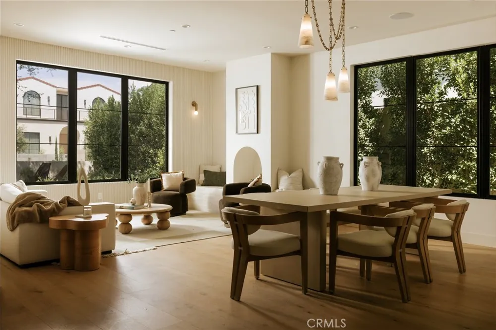 11746 La Maida Street Valley Village, CA 91607