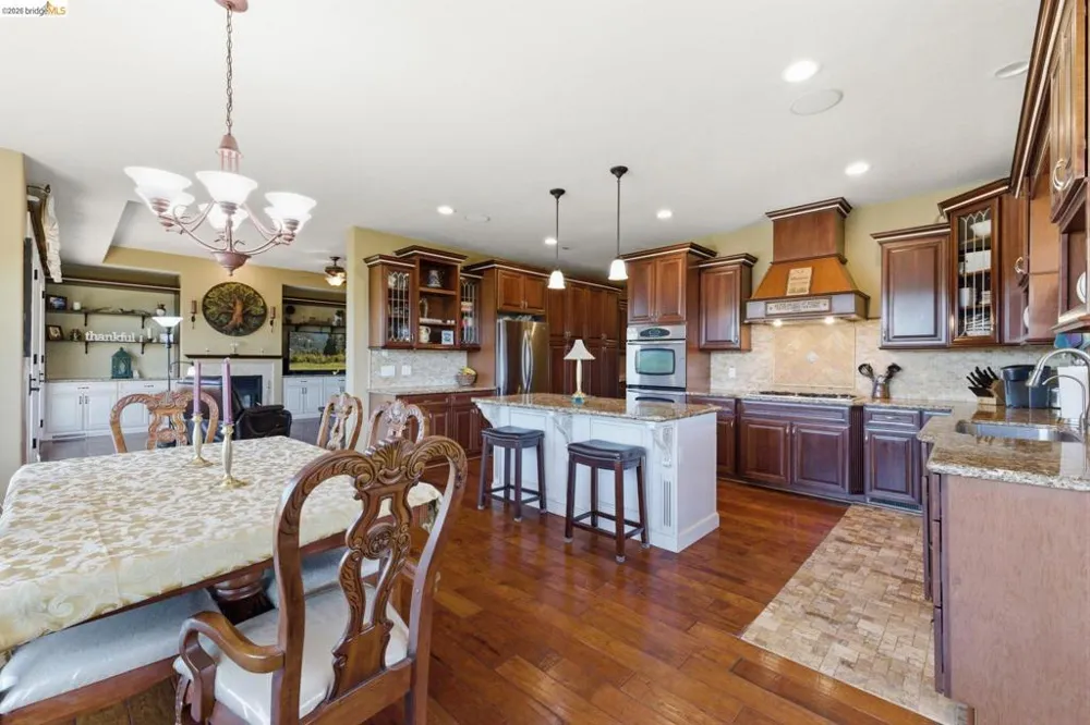 12808 Mammoth Mine Road Jamestown, CA 95327