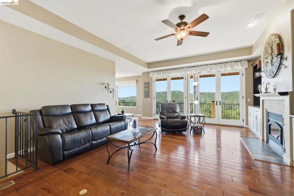 12808 Mammoth Mine Road Jamestown, CA 95327