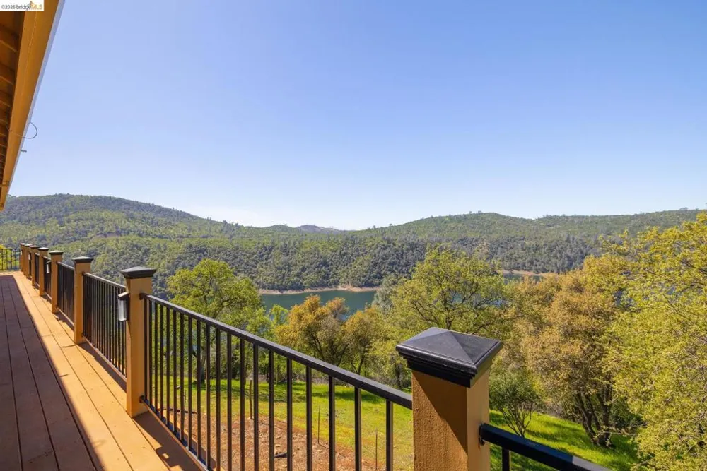 12808 Mammoth Mine Road Jamestown, CA 95327