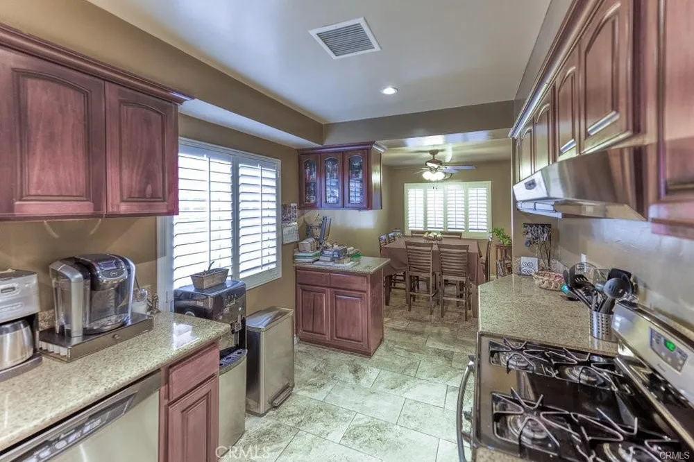 14377 Germain Street San Fernando, CA 91345
