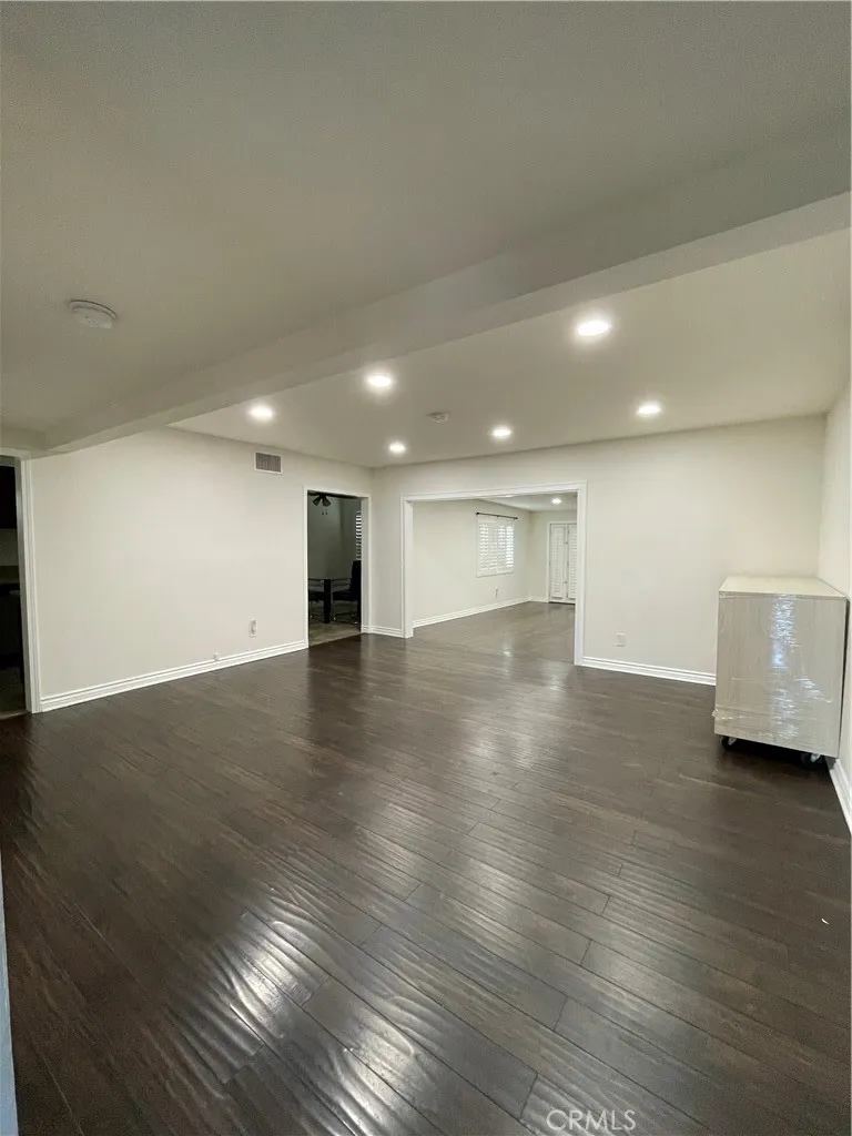 14377 Germain Street San Fernando, CA 91345