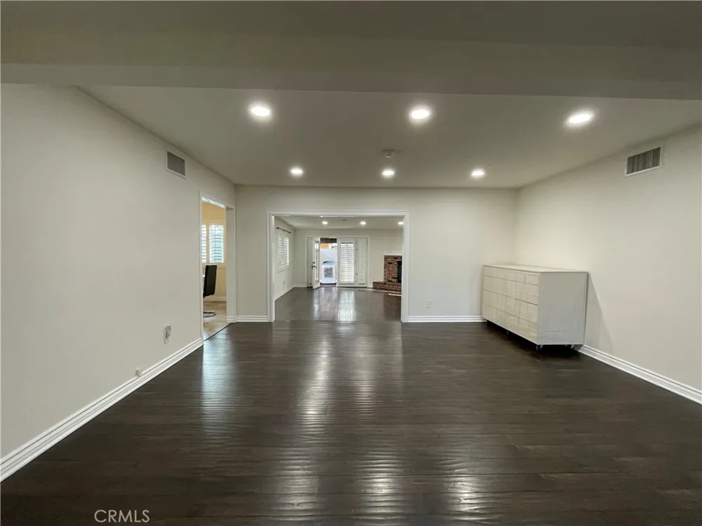 14377 Germain Street San Fernando, CA 91345