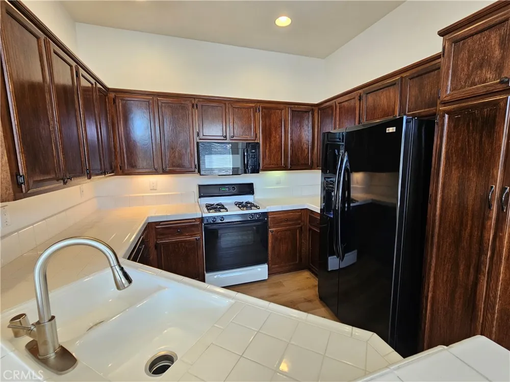 21 Paseo Estrellas Rancho Santa Margarita, CA 92688