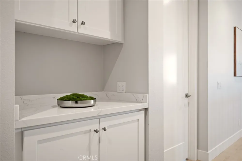 143 Oceano Irvine, CA 92602