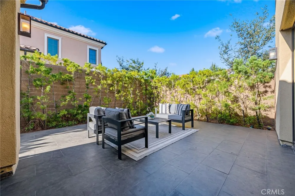 143 Oceano Irvine, CA 92602