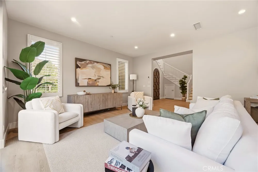 143 Oceano Irvine, CA 92602