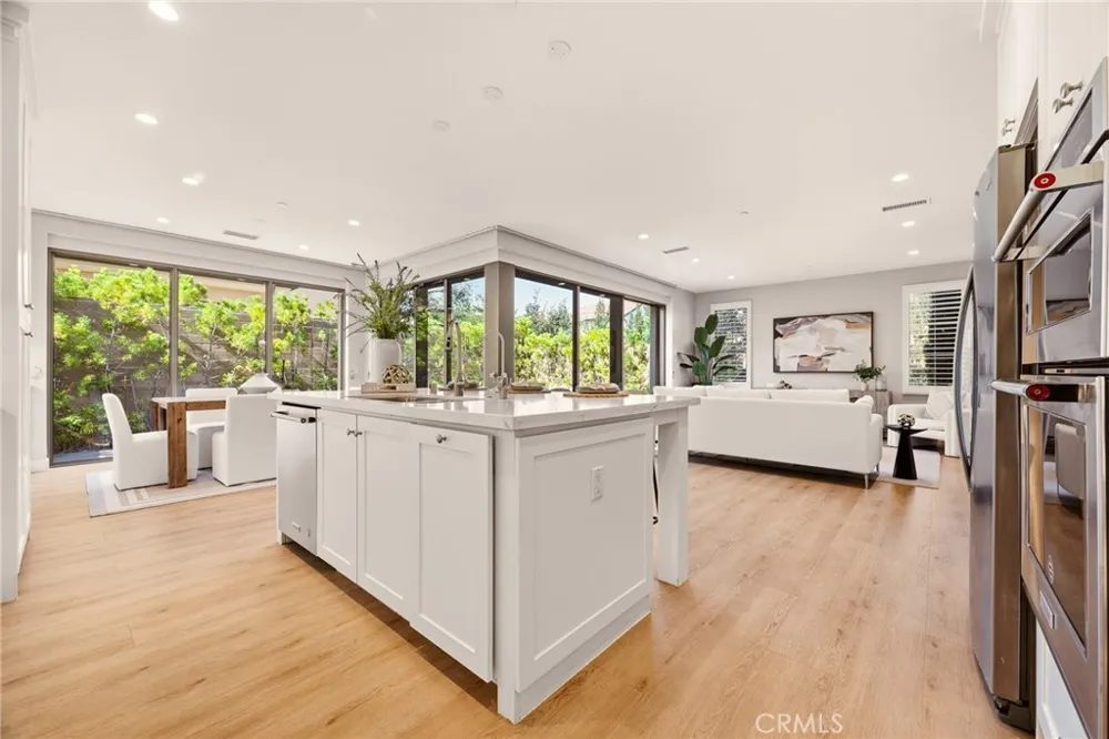 143 Oceano Irvine, CA 92602
