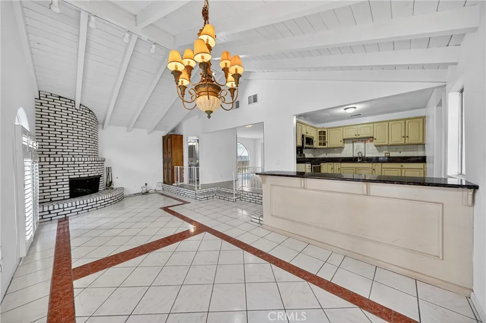 10529 La Mirada Whittier, CA 90604