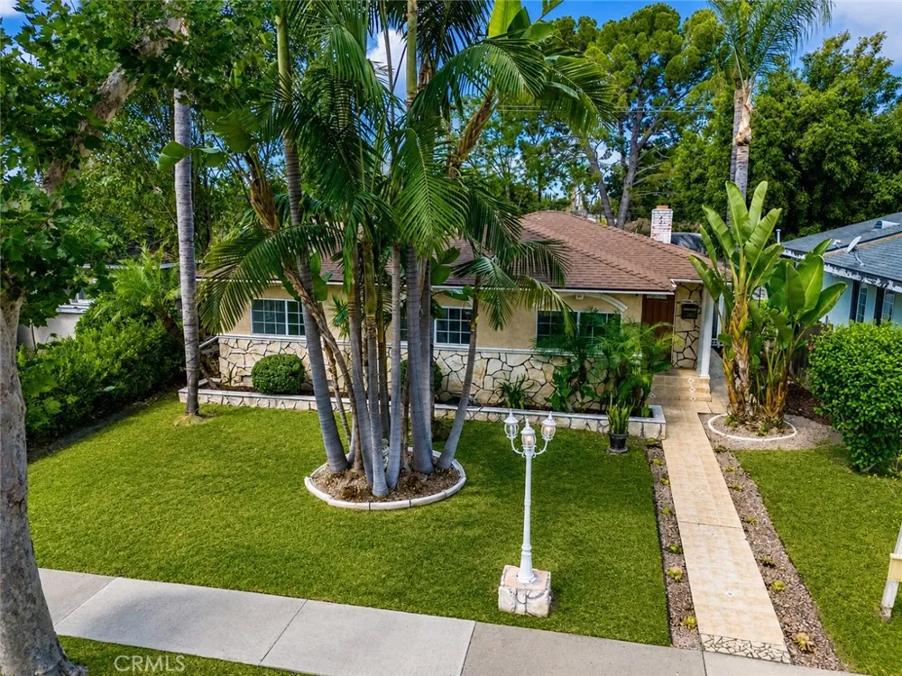 10529 La Mirada Whittier, CA 90604