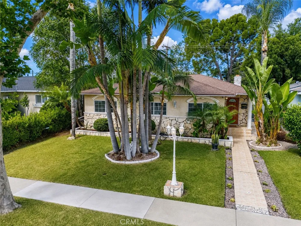 10529 La Mirada Whittier, CA 90604