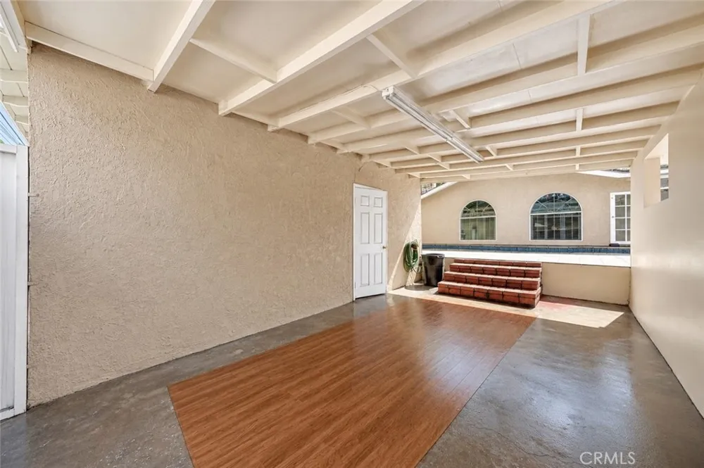 10529 La Mirada Whittier, CA 90604