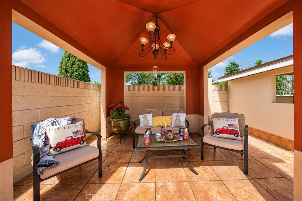 10529 La Mirada Whittier, CA 90604