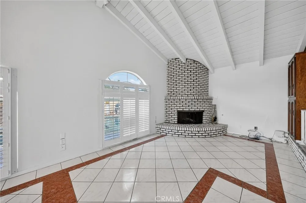 10529 La Mirada Whittier, CA 90604