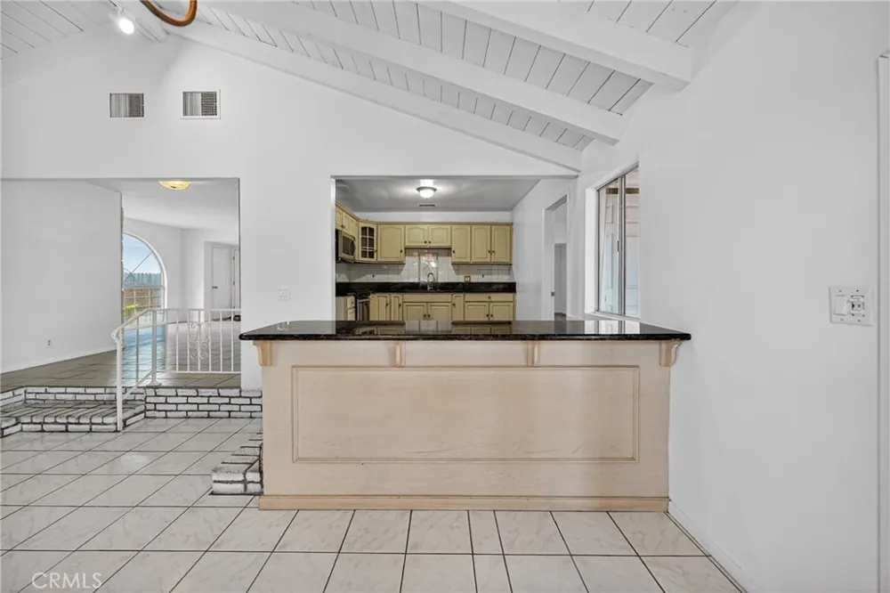 10529 La Mirada Whittier, CA 90604