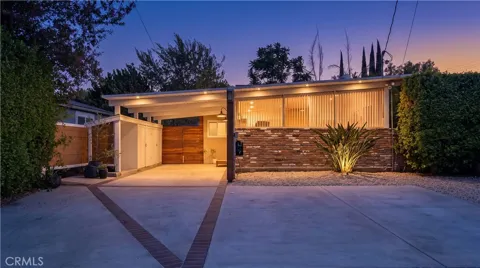 18527 Napa Street