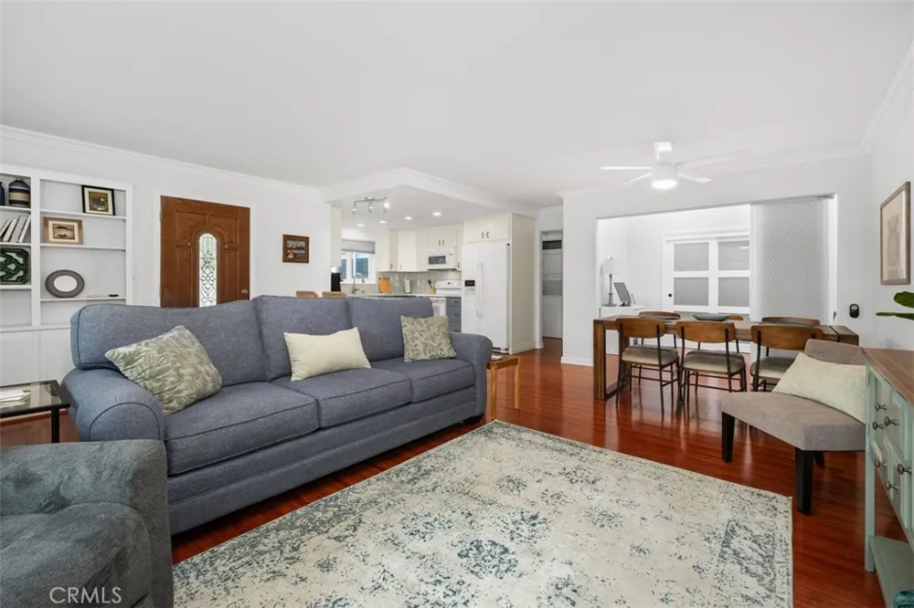 2198 Via Mariposa E #D Laguna Woods, CA 92637