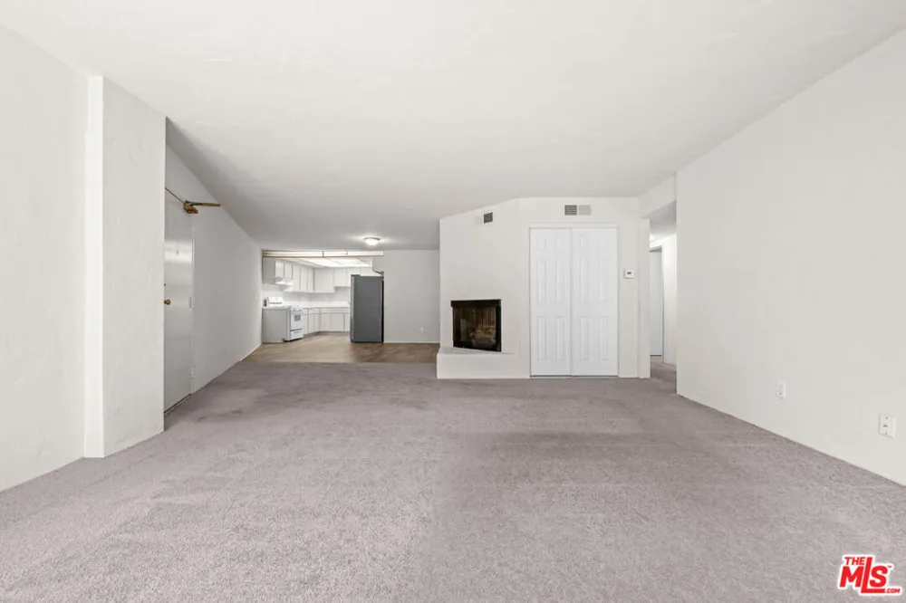826 2nd Street #101 Santa Monica, CA 90403