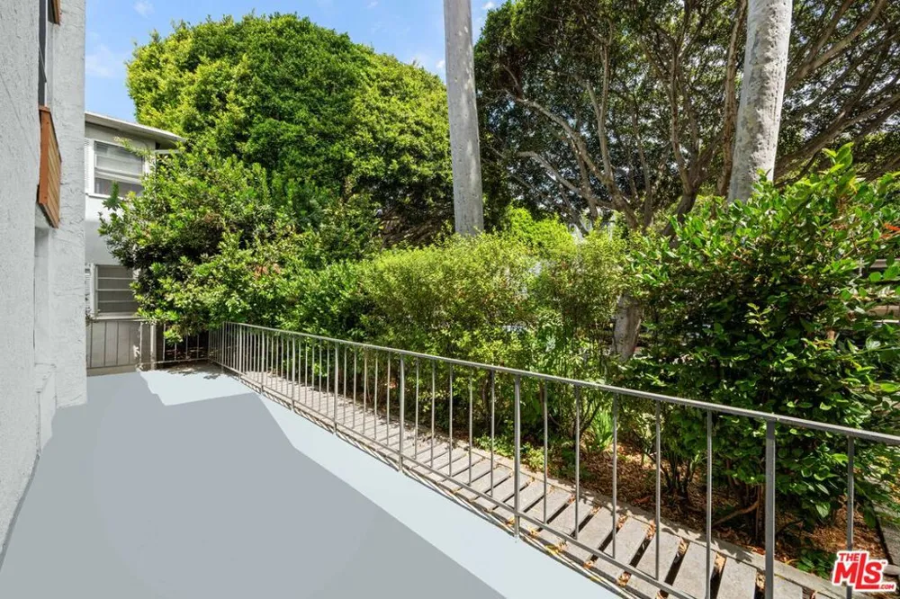 826 2nd Street #101 Santa Monica, CA 90403