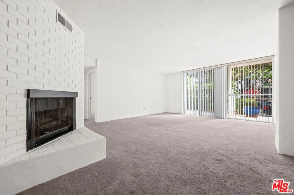 826 2nd Street #101 Santa Monica, CA 90403