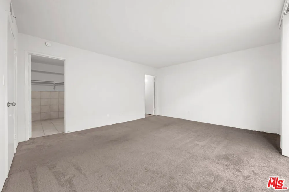 826 2nd Street #101 Santa Monica, CA 90403