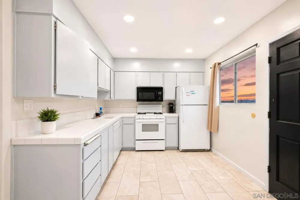 4875 Cole St #61 San Diego, CA 92117