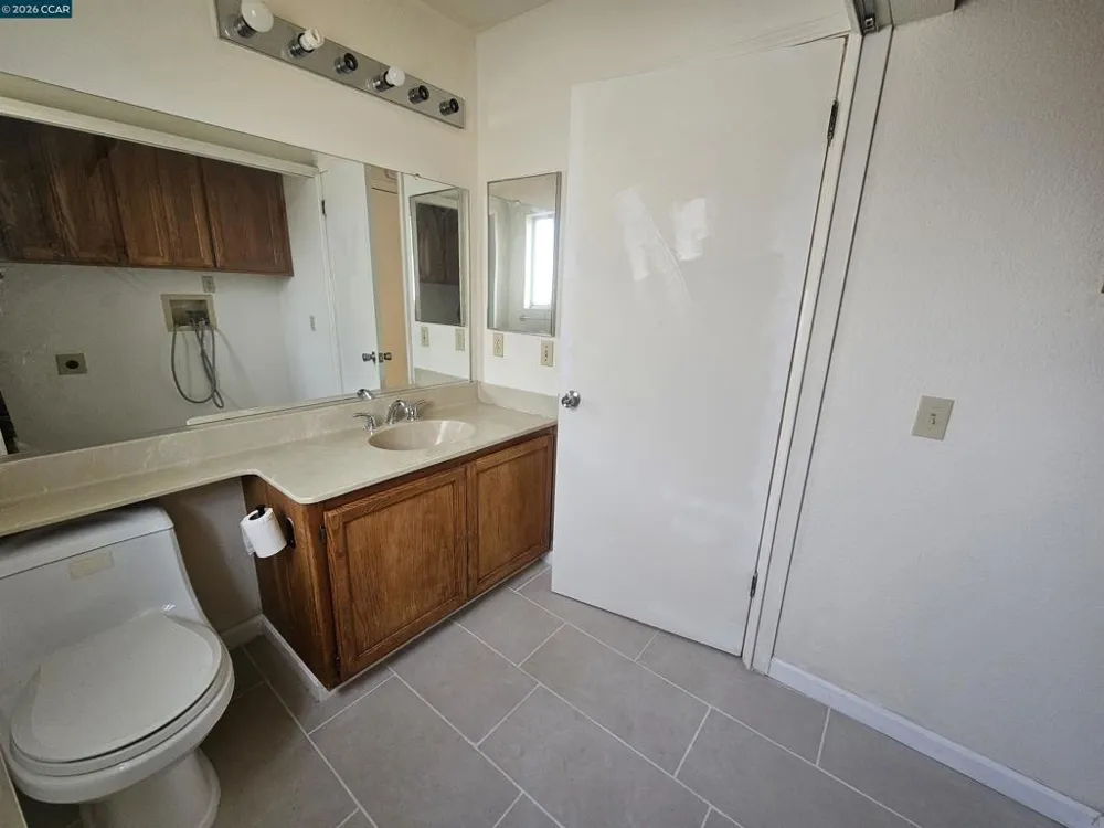 2324 Bellam Ct Santa Rosa, CA 95401
