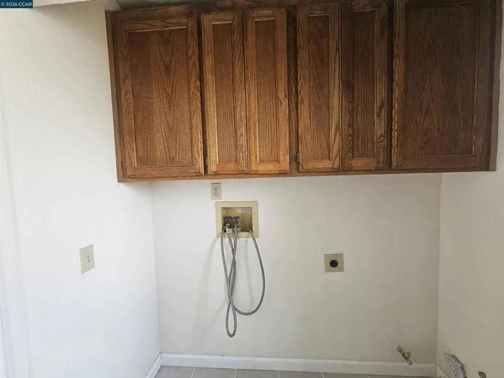 2324 Bellam Ct Santa Rosa, CA 95401