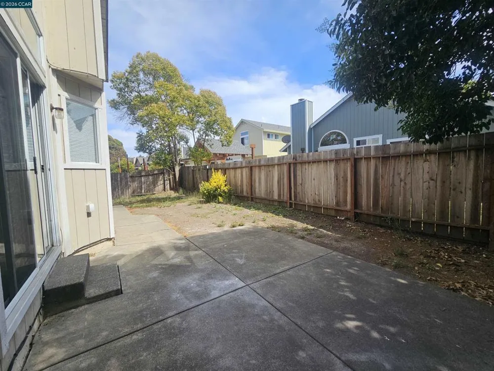 2324 Bellam Ct Santa Rosa, CA 95401