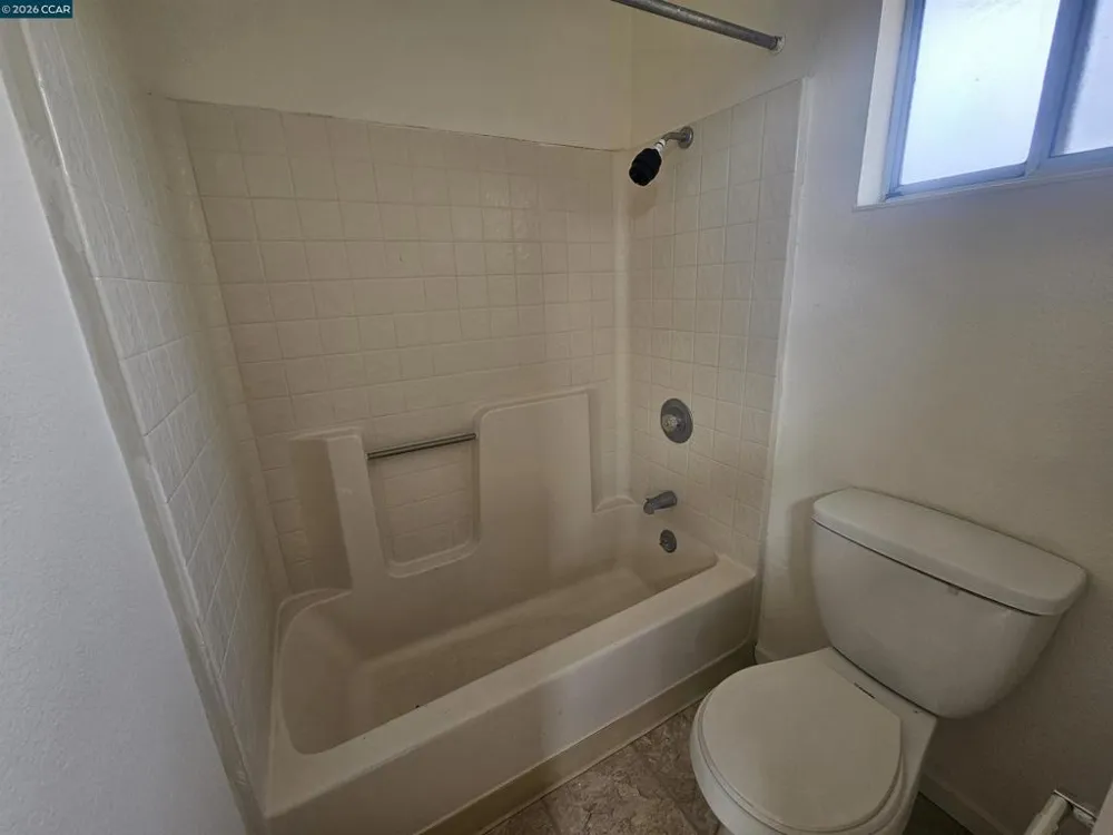 2324 Bellam Ct Santa Rosa, CA 95401