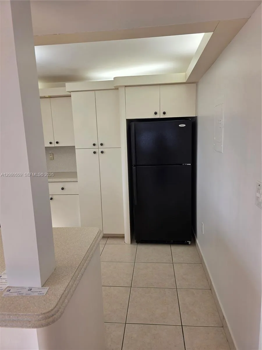 2780 NE 183rd St #1802 Aventura, FL 33160