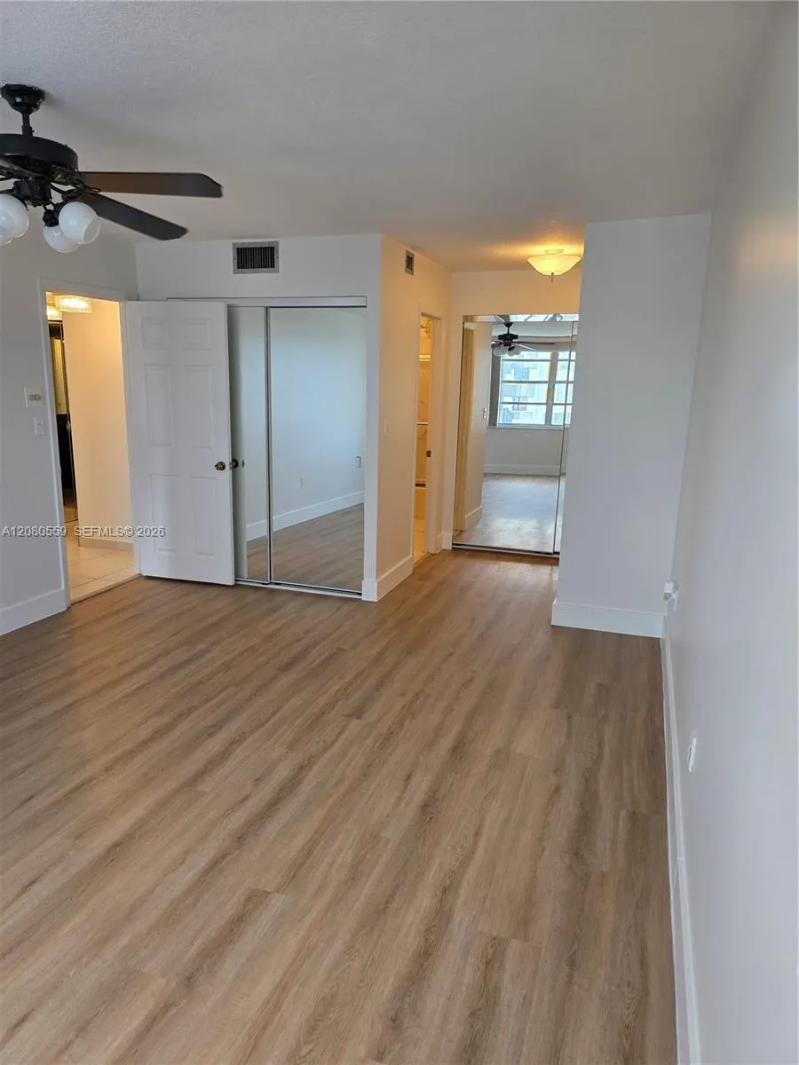 2780 NE 183rd St #1802 Aventura, FL 33160