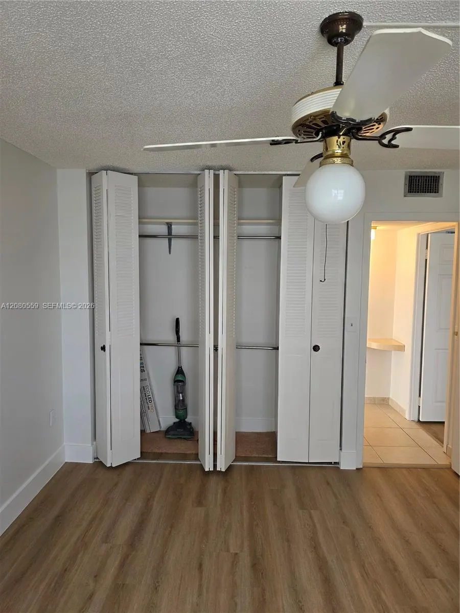 2780 NE 183rd St #1802 Aventura, FL 33160