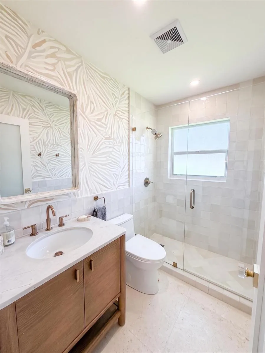 1584 Blue Water Terrace Pompano Beach, FL 33062