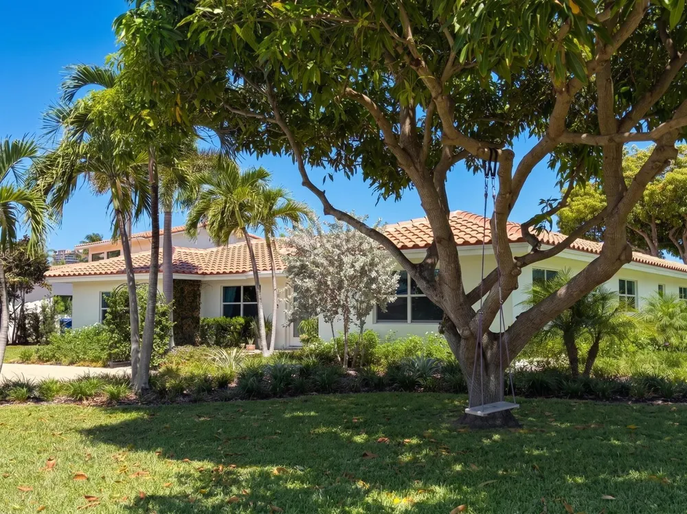 1584 Blue Water Terrace Pompano Beach, FL 33062