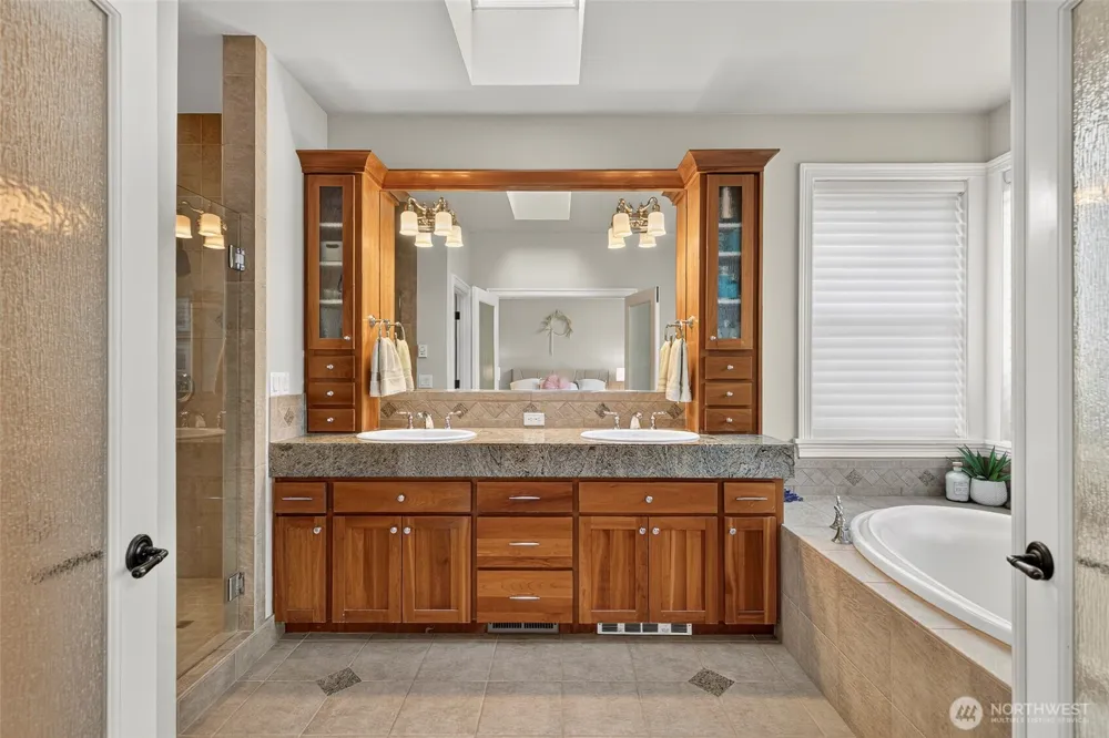 12411 NW 48th Court Vancouver, WA 98685