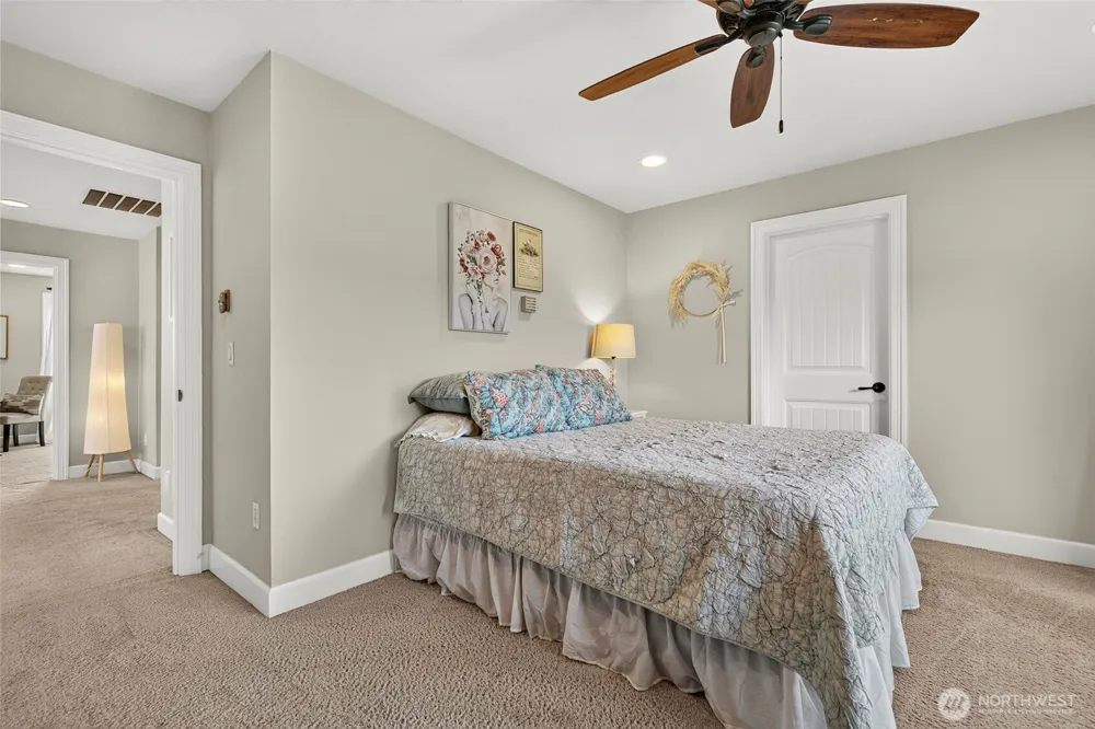 12411 NW 48th Court Vancouver, WA 98685