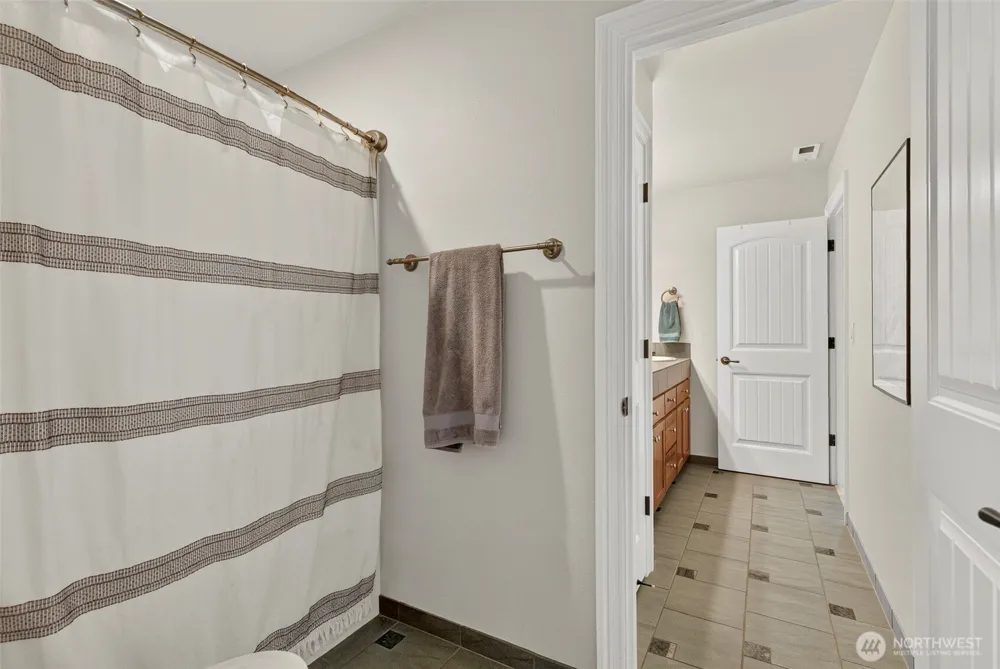 12411 NW 48th Court Vancouver, WA 98685