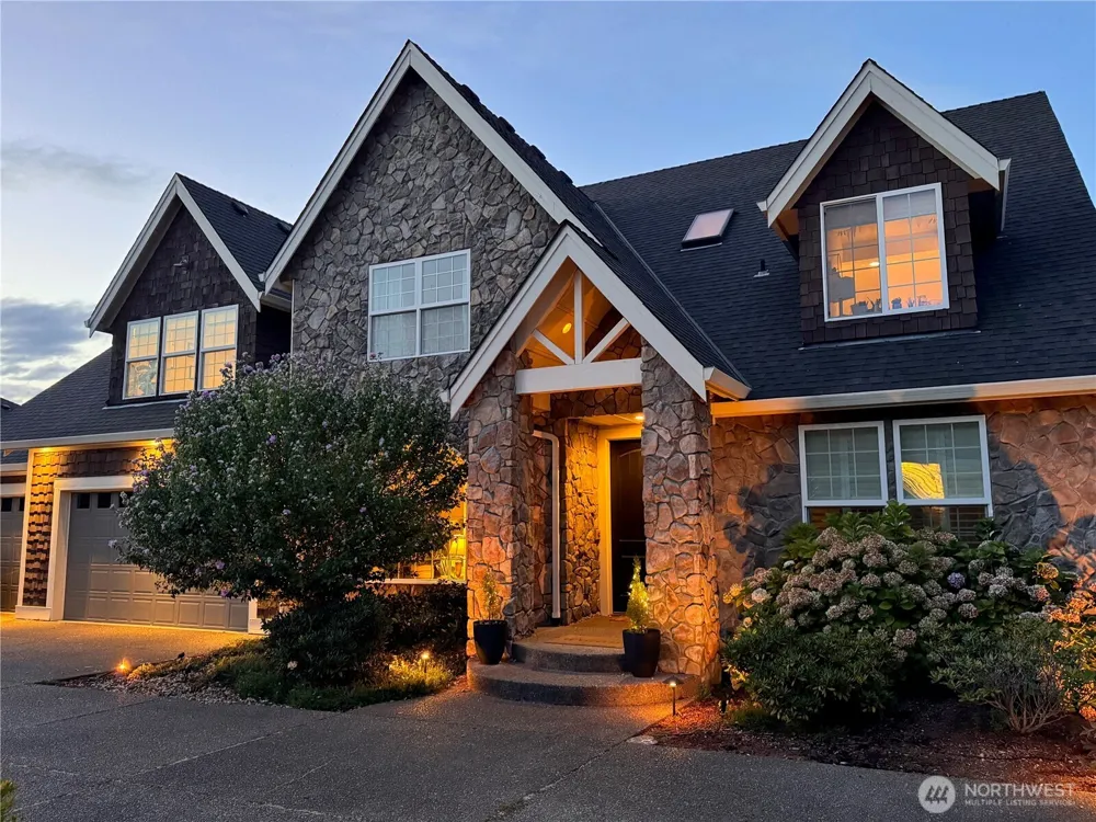12411 NW 48th Court Vancouver, WA 98685